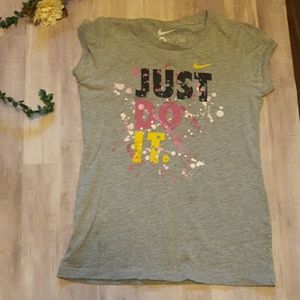 Grey nike tee